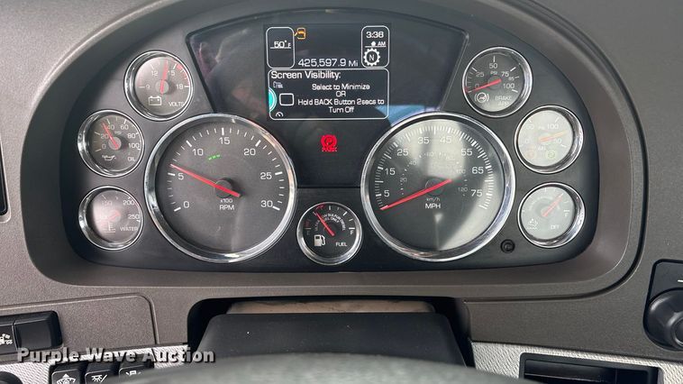 image for item FG1546 2018 Kenworth T880 semi truck