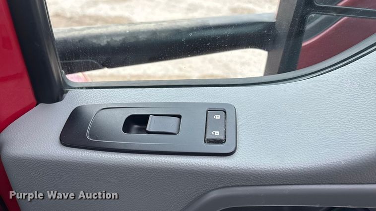 image for item FG1546 2018 Kenworth T880 semi truck