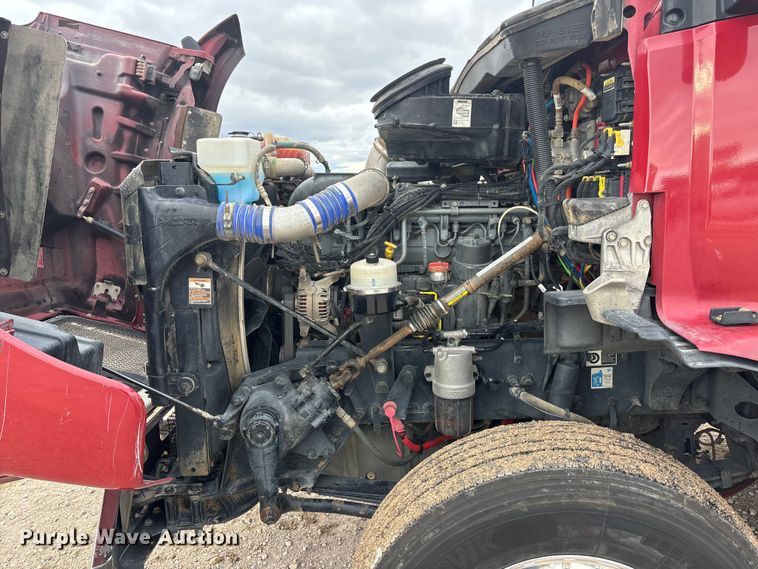 image for item FG1546 2018 Kenworth T880 semi truck