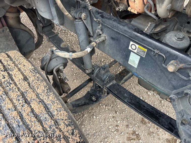 image for item FG1546 2018 Kenworth T880 semi truck