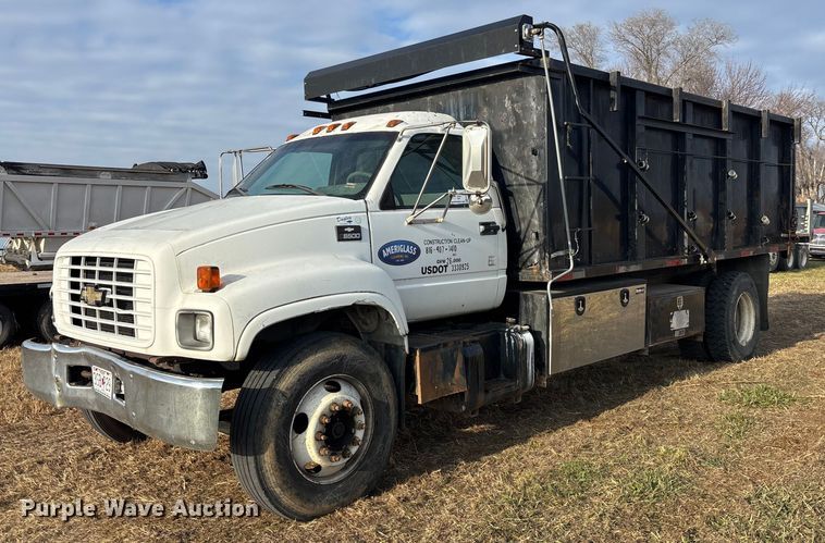 image for item FG1600 2001 Chevrolet C6500 dump truck