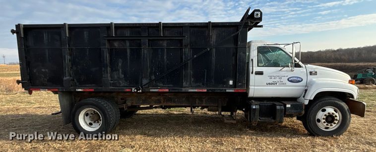 image for item FG1600 2001 Chevrolet C6500 dump truck