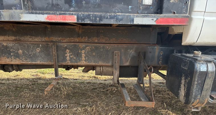 image for item FG1600 2001 Chevrolet C6500 dump truck