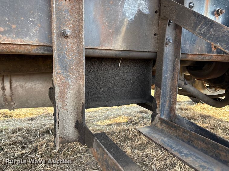 image for item FG1600 2001 Chevrolet C6500 dump truck