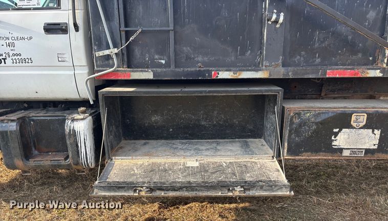 image for item FG1600 2001 Chevrolet C6500 dump truck