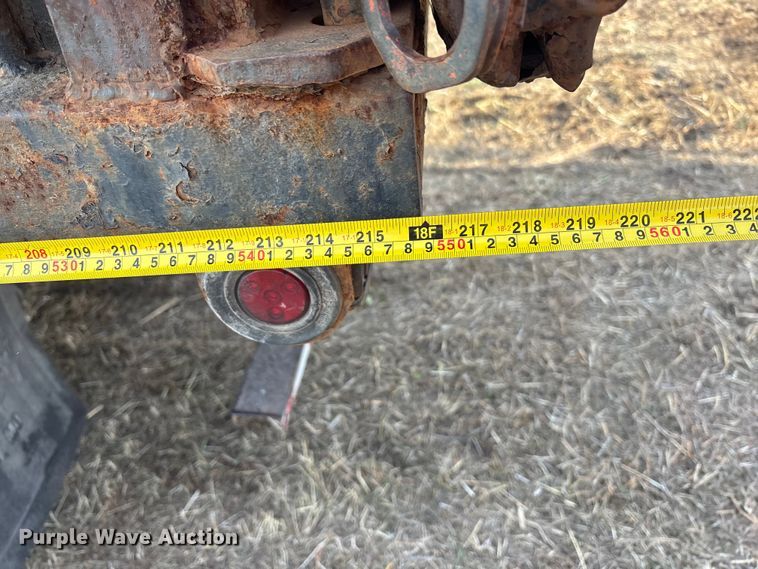 image for item FG1600 2001 Chevrolet C6500 dump truck