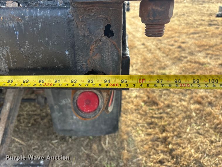 image for item FG1600 2001 Chevrolet C6500 dump truck