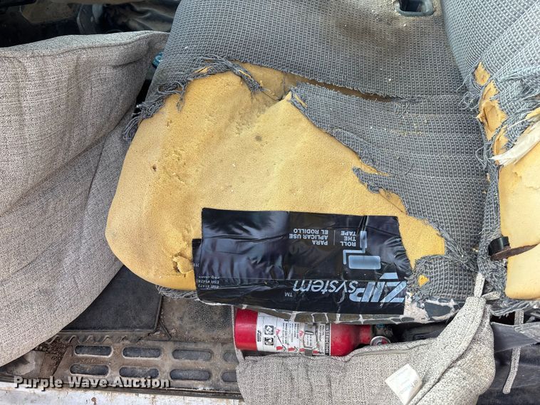 image for item FG1600 2001 Chevrolet C6500 dump truck