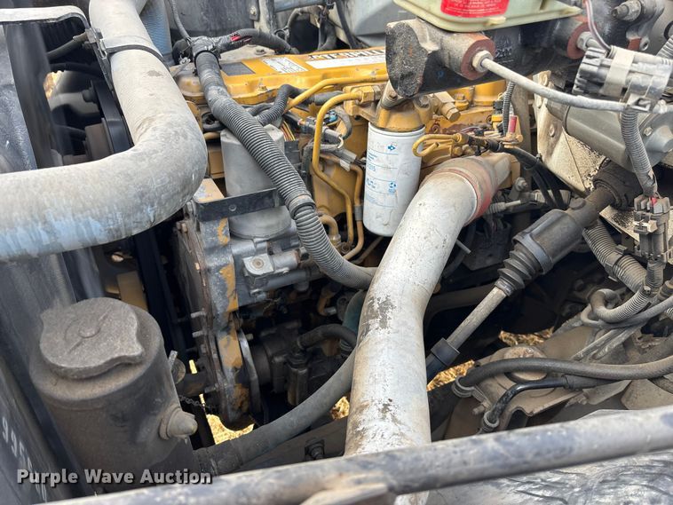 image for item FG1600 2001 Chevrolet C6500 dump truck