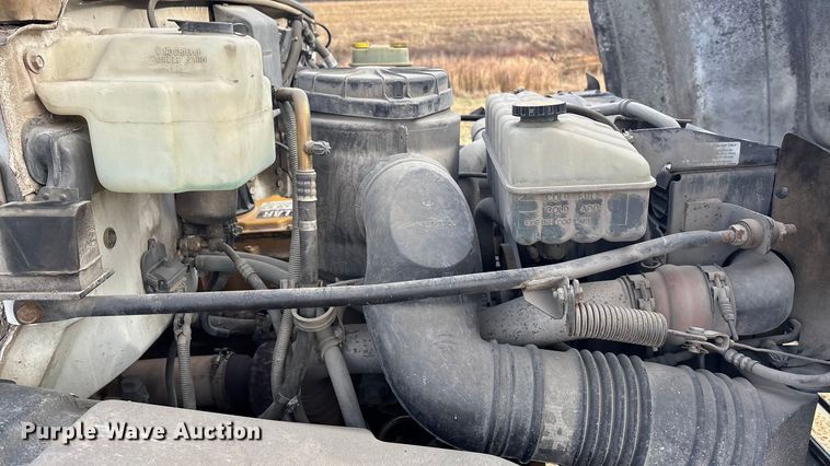 image for item FG1600 2001 Chevrolet C6500 dump truck