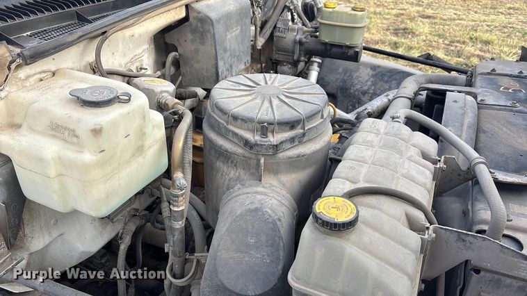 image for item FG1600 2001 Chevrolet C6500 dump truck