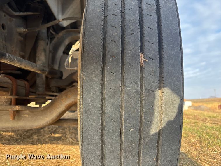 image for item FG1600 2001 Chevrolet C6500 dump truck