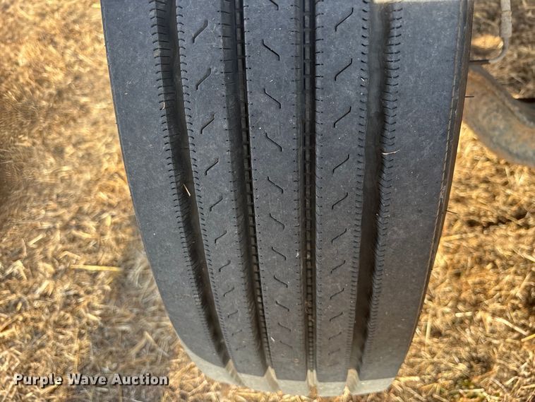 image for item FG1600 2001 Chevrolet C6500 dump truck