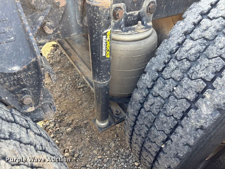 image for item FI0090 1999 Western Star 4900 semi truck