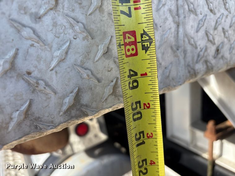 image for item FI0090 1999 Western Star 4900 semi truck