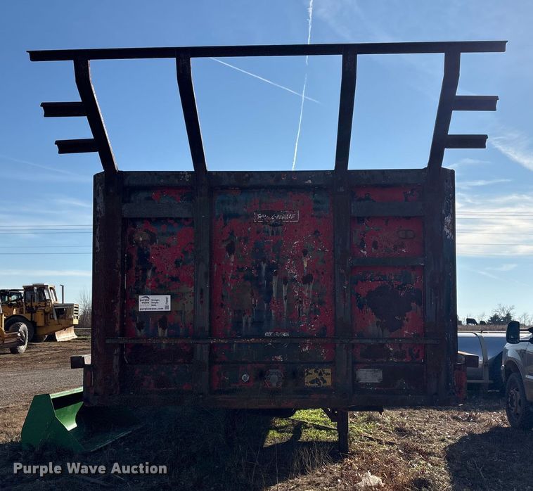 image for item FI0097 1981 Fruehauf PB-F2-40 flatbed trailer