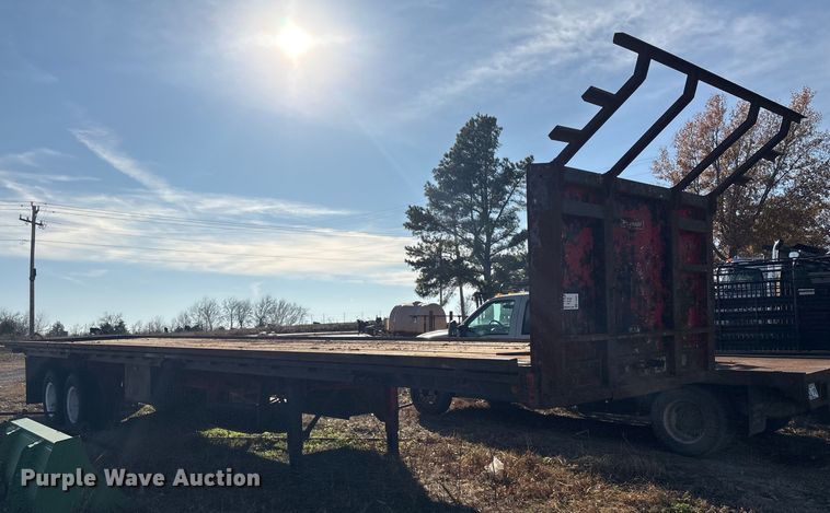 image for item FI0097 1981 Fruehauf PB-F2-40 flatbed trailer