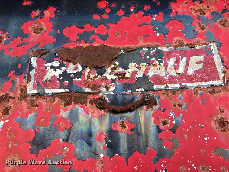 image for item FI0097 1981 Fruehauf PB-F2-40 flatbed trailer