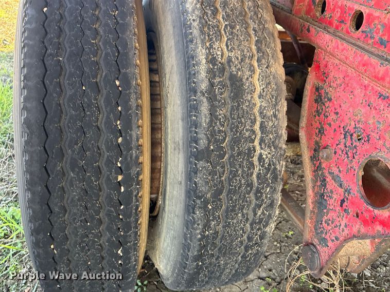 image for item FI0097 1981 Fruehauf PB-F2-40 flatbed trailer