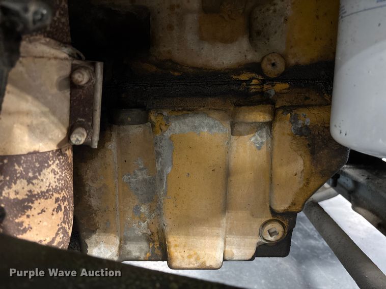 image for item FI1513 2000 Peterbilt 379 semi truck