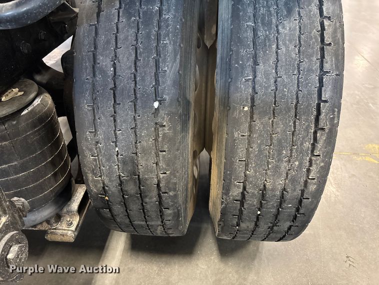 image for item FI1513 2000 Peterbilt 379 semi truck