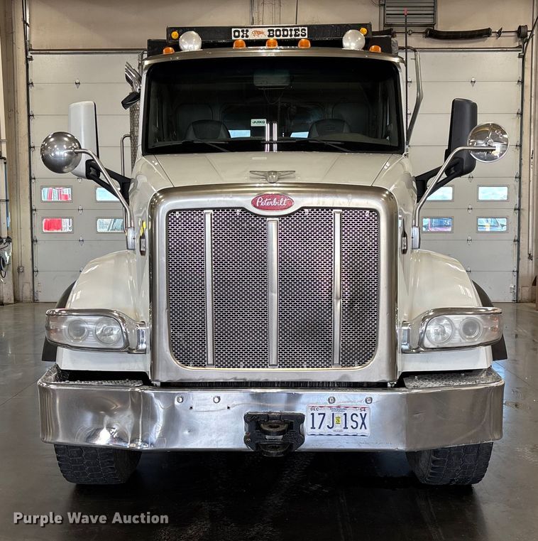 image for item FI1514 2015 Peterbilt 567 dump truck