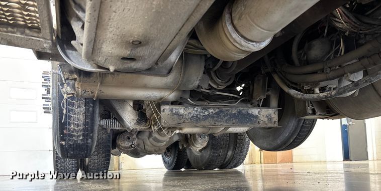 image for item FI1514 2015 Peterbilt 567 dump truck