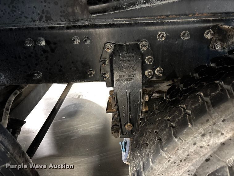 image for item FI1514 2015 Peterbilt 567 dump truck