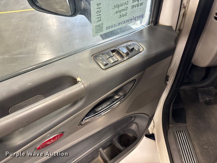 image for item FI1514 2015 Peterbilt 567 dump truck