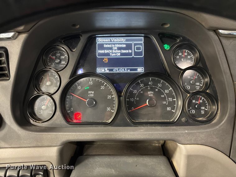 image for item FI1514 2015 Peterbilt 567 dump truck