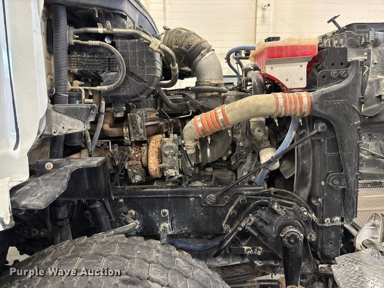 image for item FI1514 2015 Peterbilt 567 dump truck