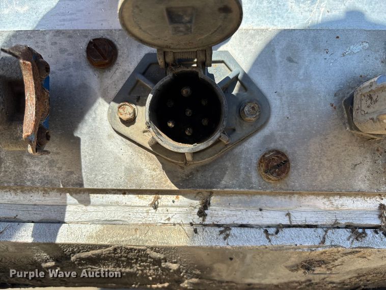 image for item FI1517 2014 Wilson AF-1080SS flatbed trailer