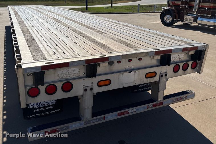 image for item FI1517 2014 Wilson AF-1080SS flatbed trailer