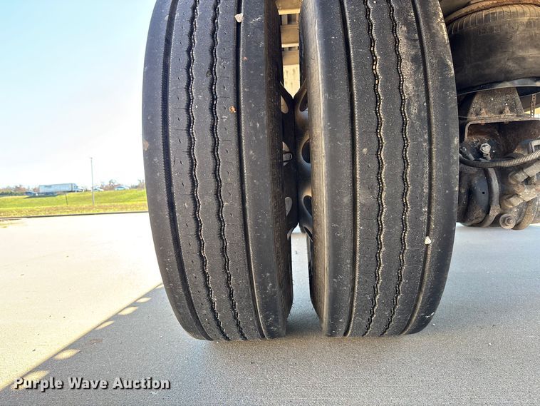 image for item FI1517 2014 Wilson AF-1080SS flatbed trailer