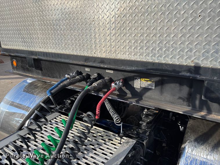 image for item FI1520 2014 Trail-Eze TE80HT drop deck hydraulic tail equipment trailer