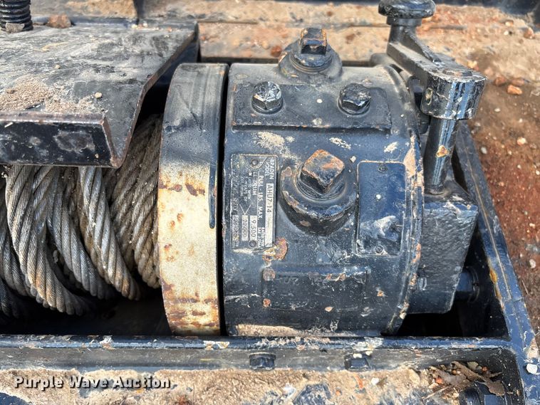 image for item FI1520 2014 Trail-Eze TE80HT drop deck hydraulic tail equipment trailer