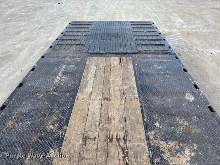 image for item FI1520 2014 Trail-Eze TE80HT drop deck hydraulic tail equipment trailer