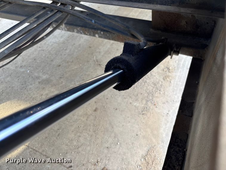 image for item FI1520 2014 Trail-Eze TE80HT drop deck hydraulic tail equipment trailer