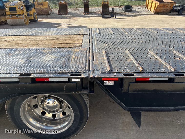 image for item FI1520 2014 Trail-Eze TE80HT drop deck hydraulic tail equipment trailer