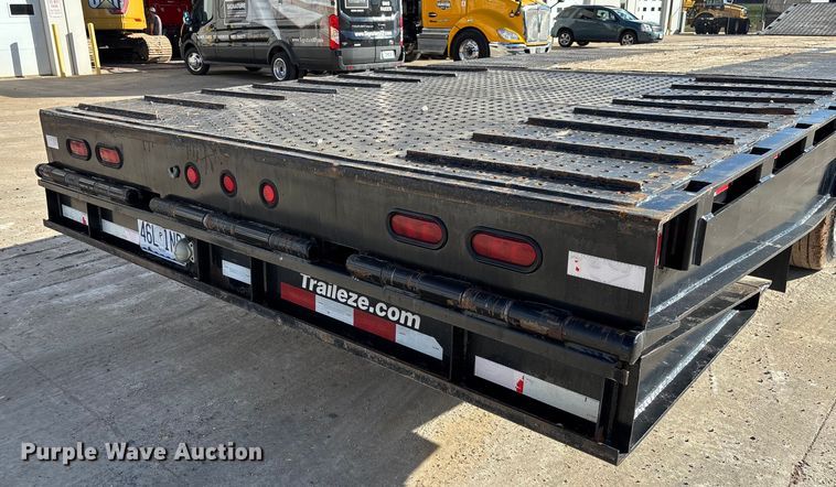 image for item FI1520 2014 Trail-Eze TE80HT drop deck hydraulic tail equipment trailer