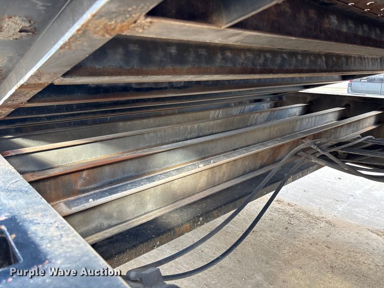 image for item FI1520 2014 Trail-Eze TE80HT drop deck hydraulic tail equipment trailer