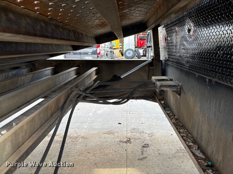 image for item FI1520 2014 Trail-Eze TE80HT drop deck hydraulic tail equipment trailer