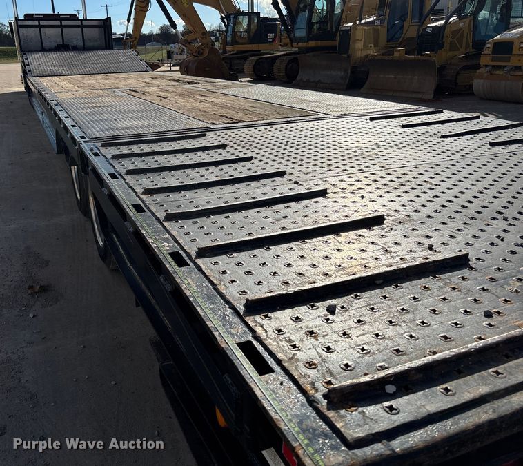 image for item FI1520 2014 Trail-Eze TE80HT drop deck hydraulic tail equipment trailer