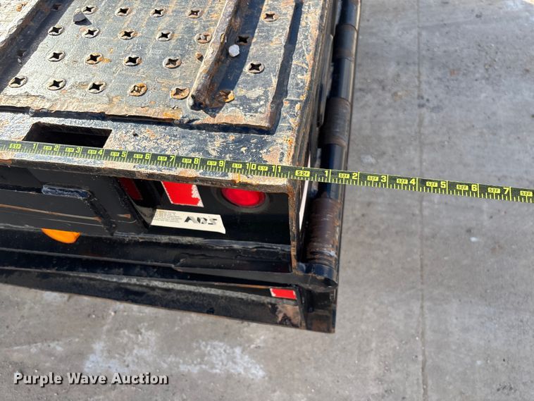 image for item FI1520 2014 Trail-Eze TE80HT drop deck hydraulic tail equipment trailer