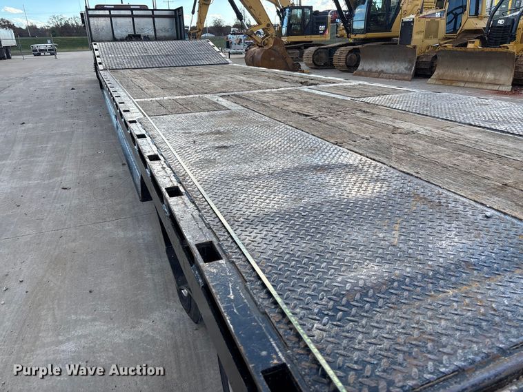 image for item FI1520 2014 Trail-Eze TE80HT drop deck hydraulic tail equipment trailer