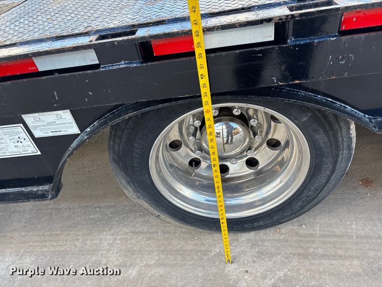 image for item FI1520 2014 Trail-Eze TE80HT drop deck hydraulic tail equipment trailer