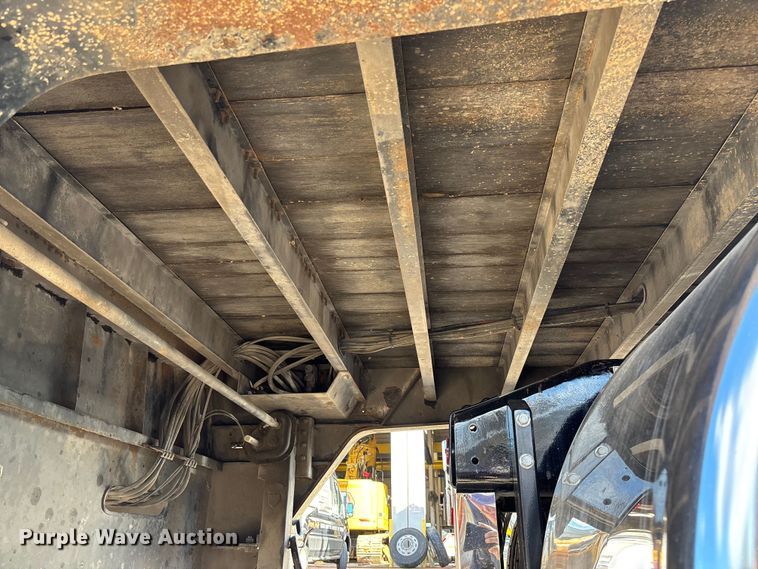 image for item FI1520 2014 Trail-Eze TE80HT drop deck hydraulic tail equipment trailer