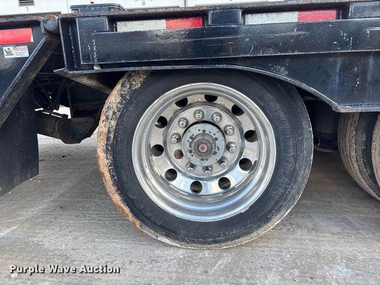 image for item FI1520 2014 Trail-Eze TE80HT drop deck hydraulic tail equipment trailer