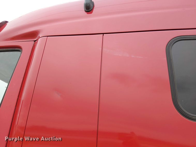 image for item FK0692 2007 Peterbilt 387 semi truck