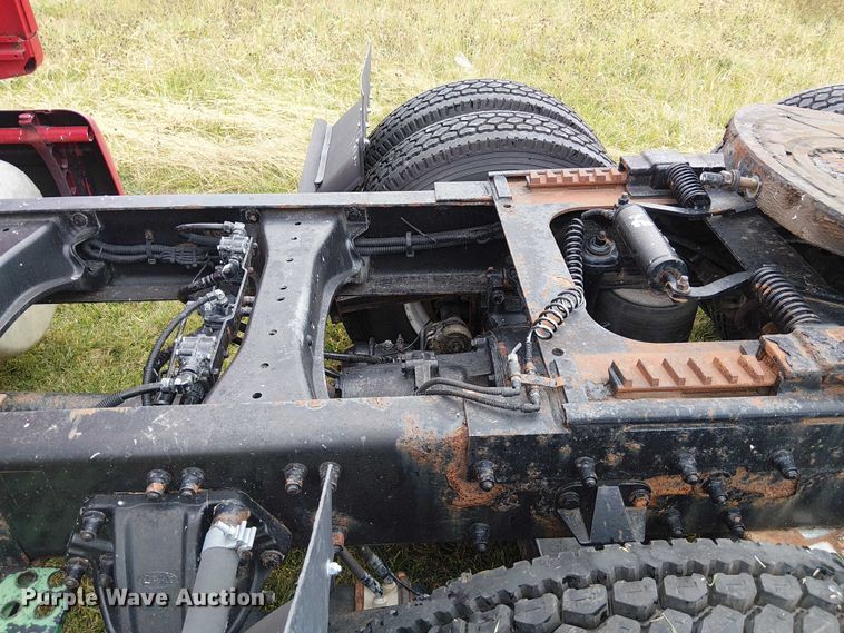 image for item FK0692 2007 Peterbilt 387 semi truck